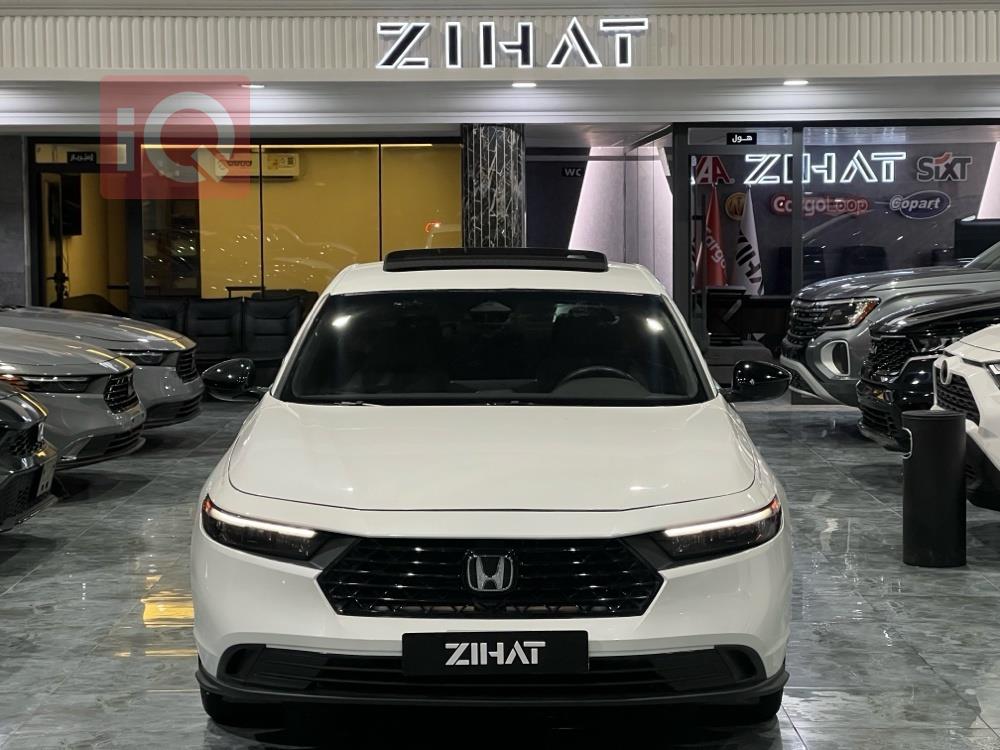 https://cdn.iqcars.io7bf12413-129e-424d-9199-80904cf32cd2_0.jpg
